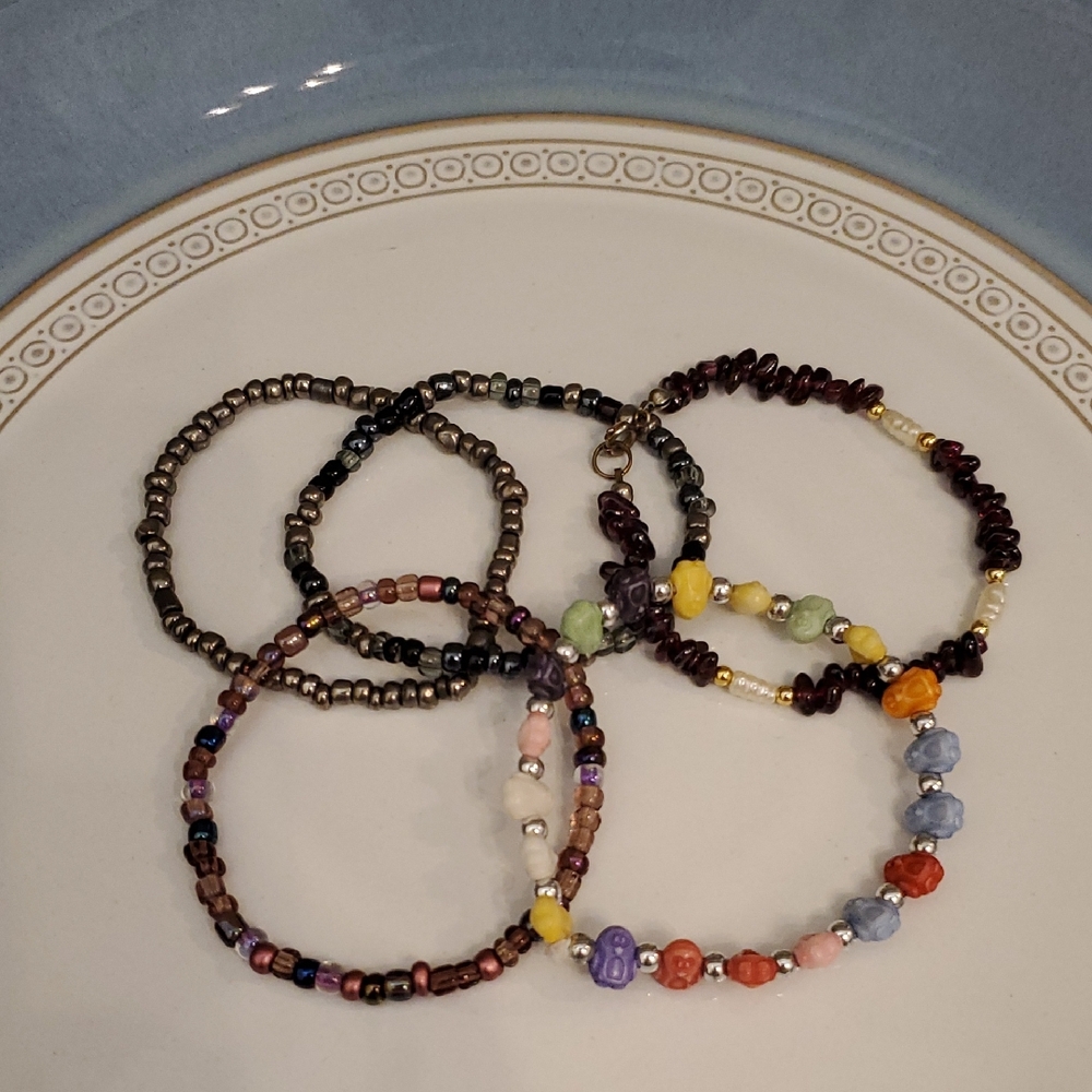 Bracelet Bundle 4 Mixed Stretch and One Clasp Set of 5